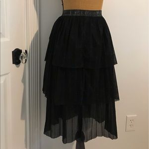 Zara midi skirt xs-s